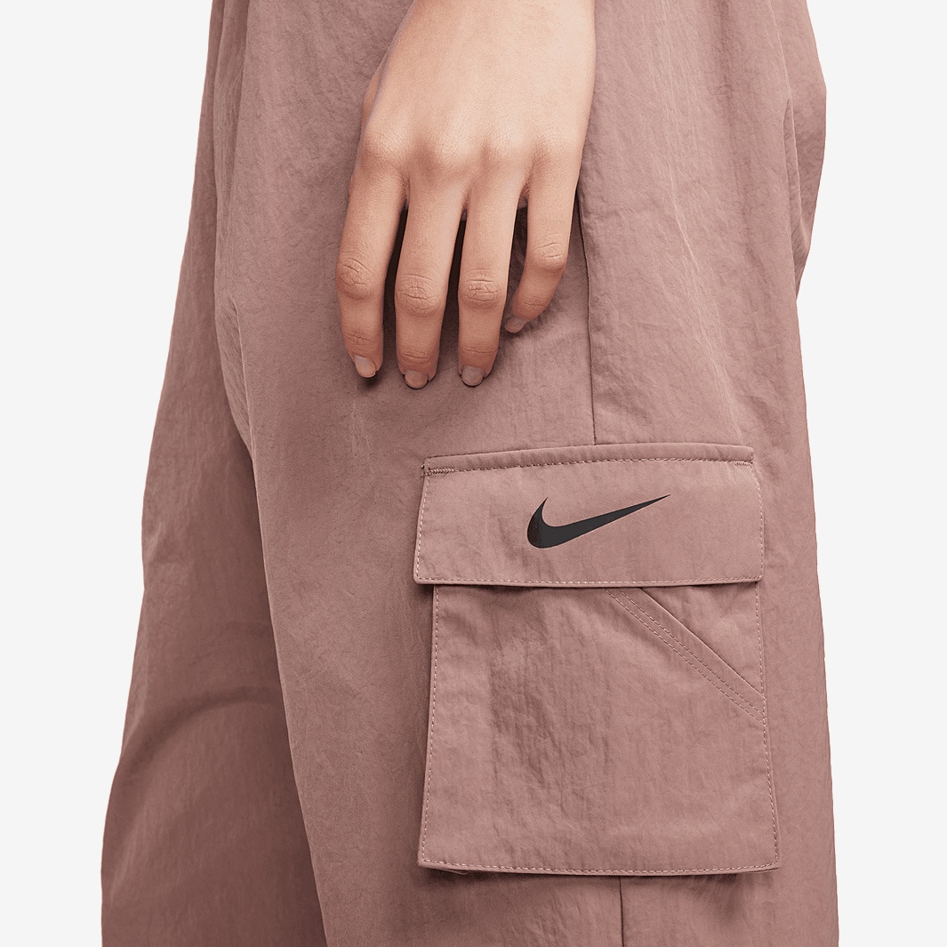 brown nike cargo pants