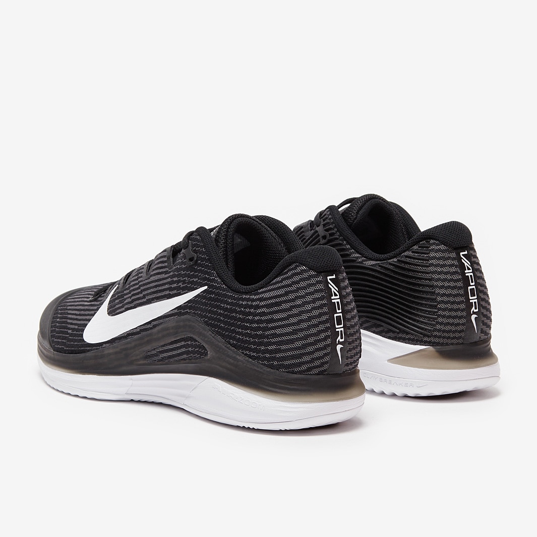 black and gray nike tennis shoes