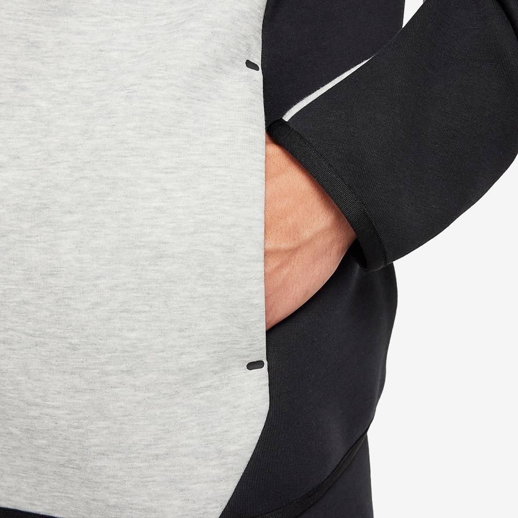 nike hoodie with zipper pouch