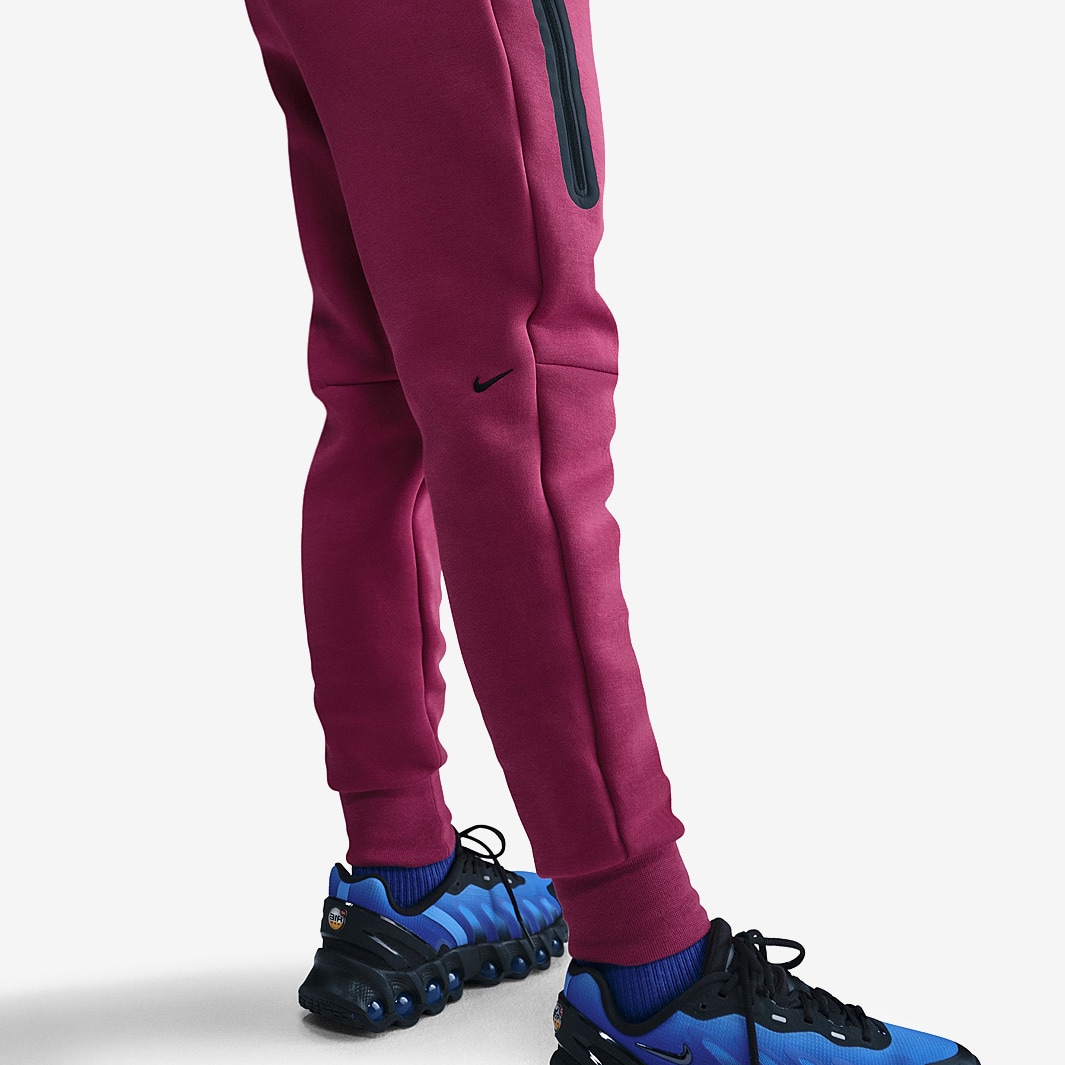 nike tech fleece burgundy pants