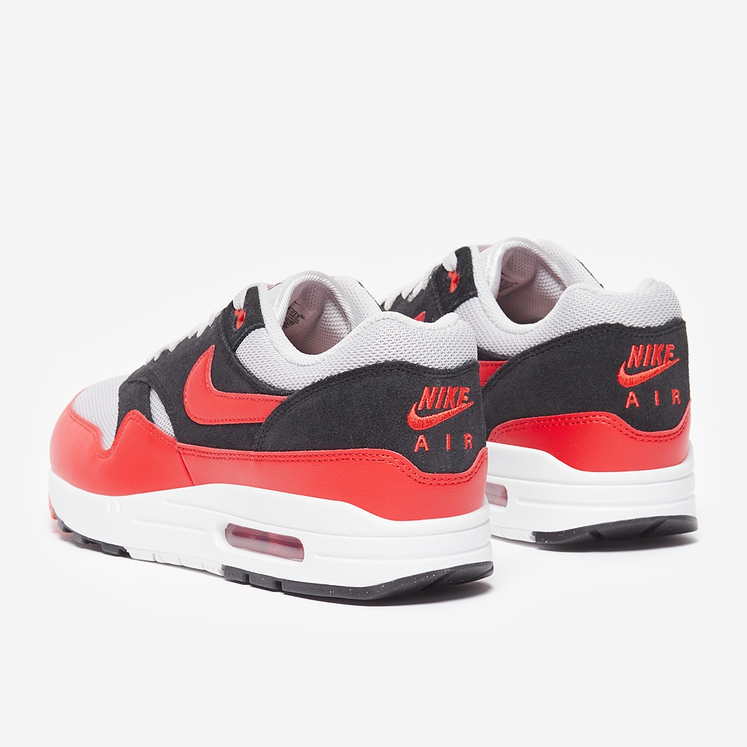 crimson red nike air max