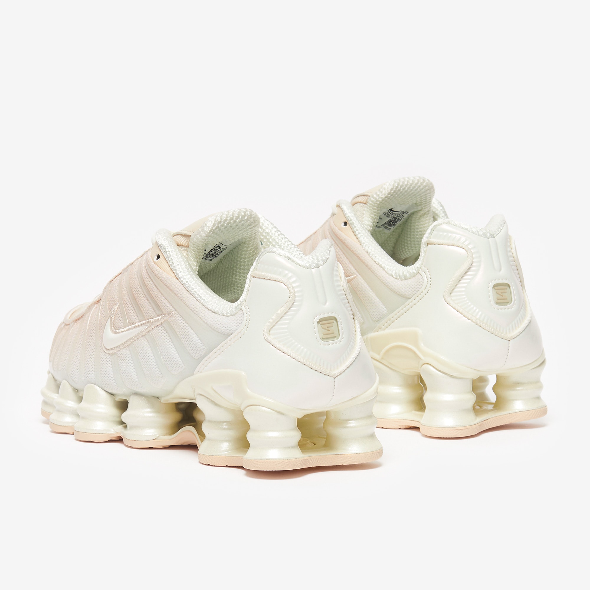 nike shox women's clearance