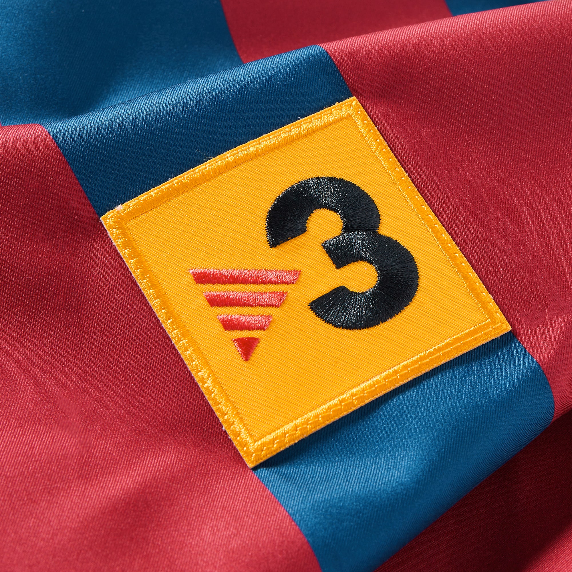 Nike FC Barcelona 2006 Reissue LS Shirt with Ronaldinho 10 - Gym