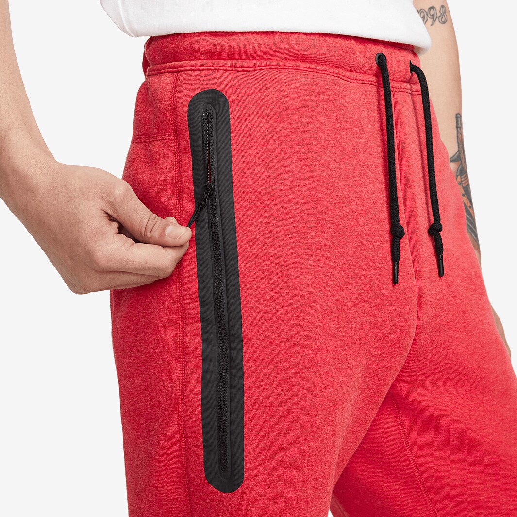 nike foundation fleece joggers red