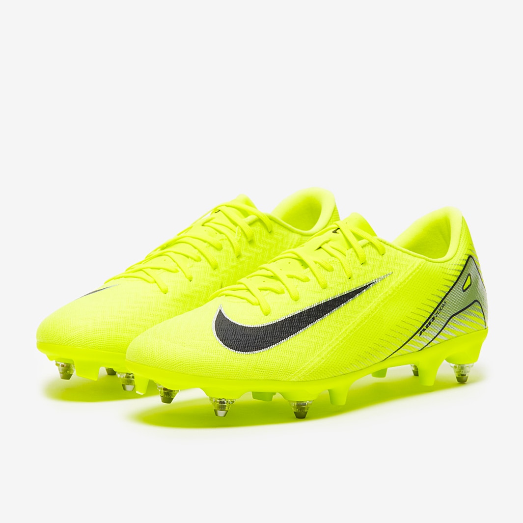 discontinued nike soccer cleats