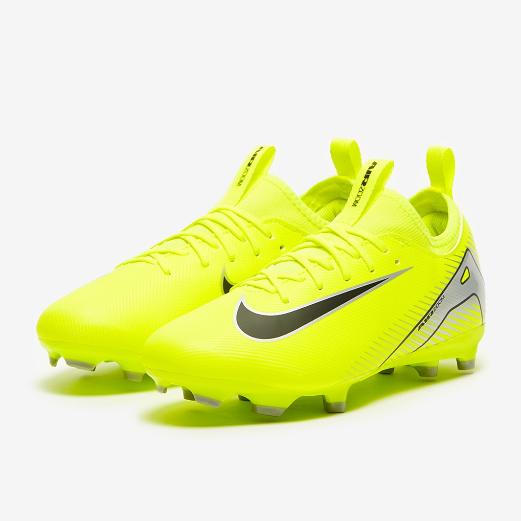 nike fluro football boots