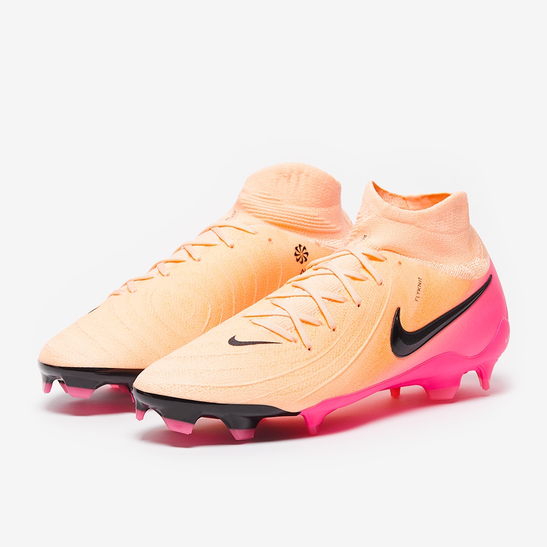 pink nike footy boots
