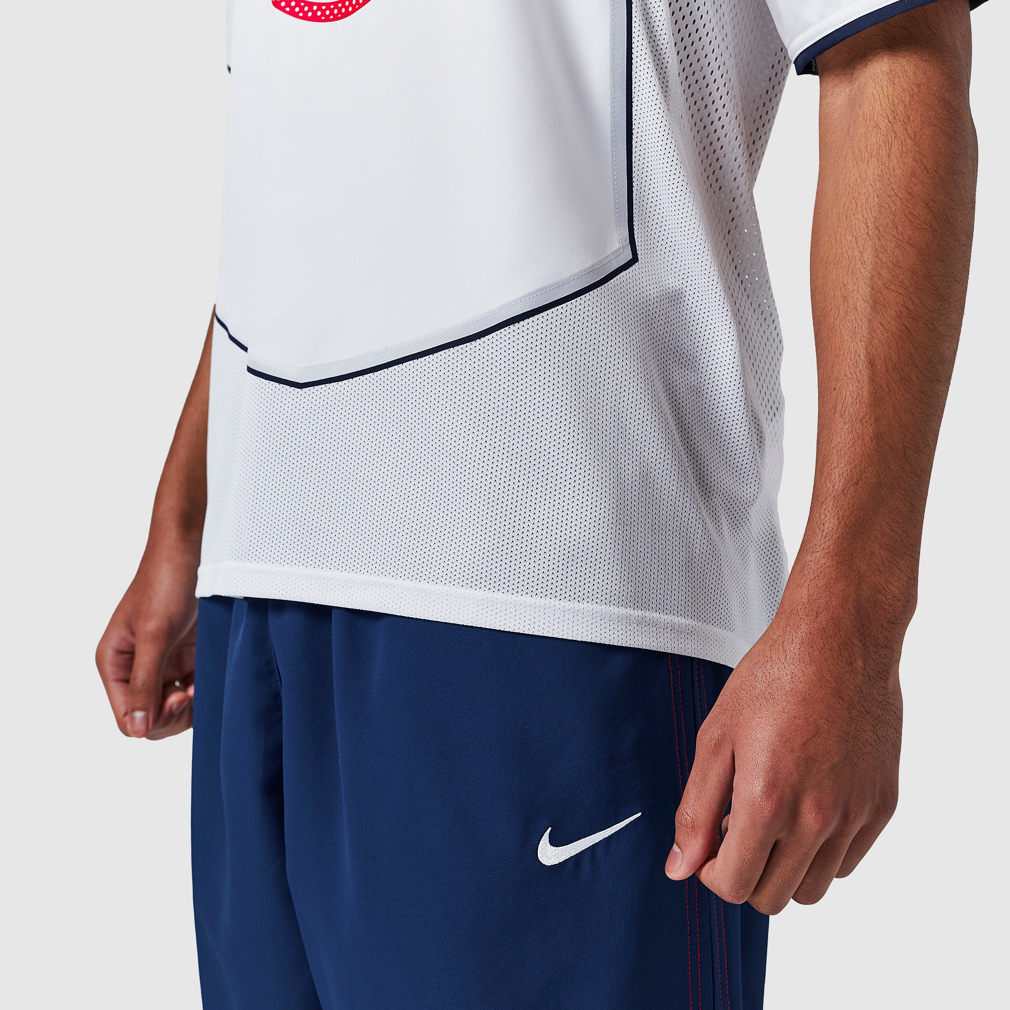 Nike USA 2004 Re-Issue Shirt With Donovan 10 - White/College Navy