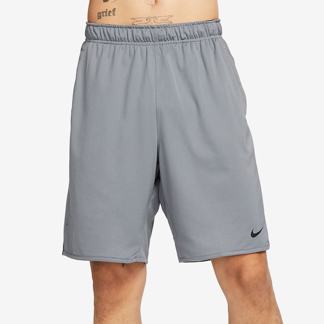nike pro 9 inch shorts
