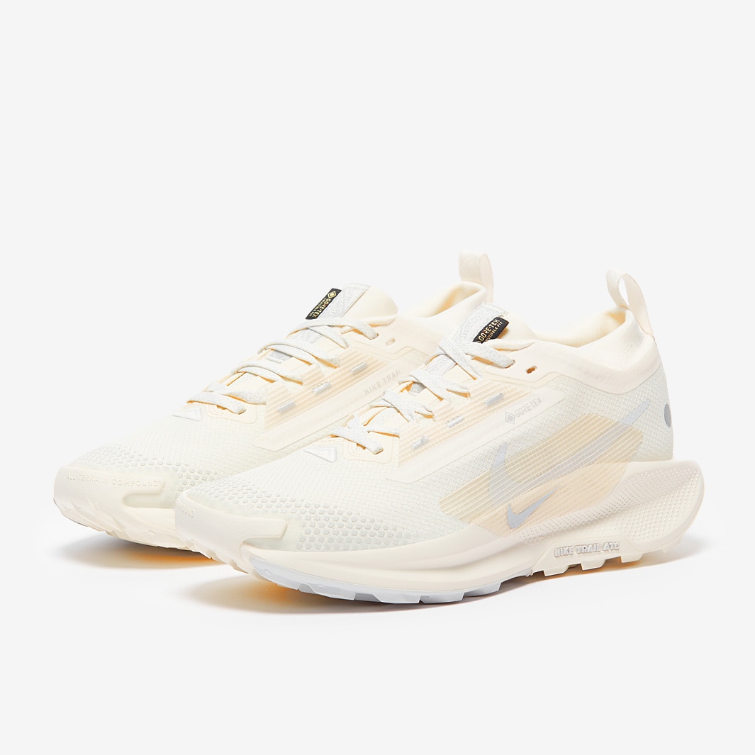 nike waterproof trainers women's