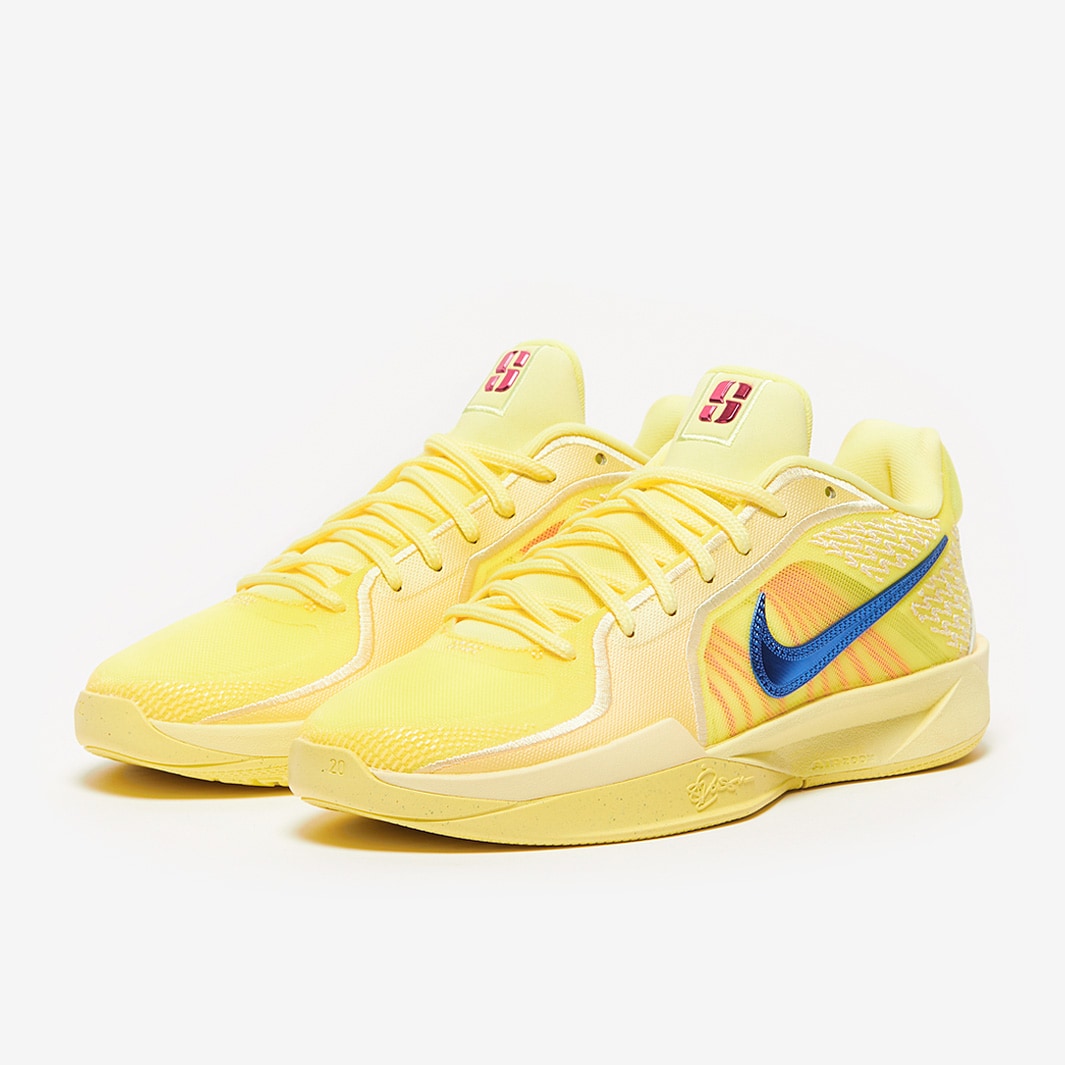 womens basketball sneakers size 8