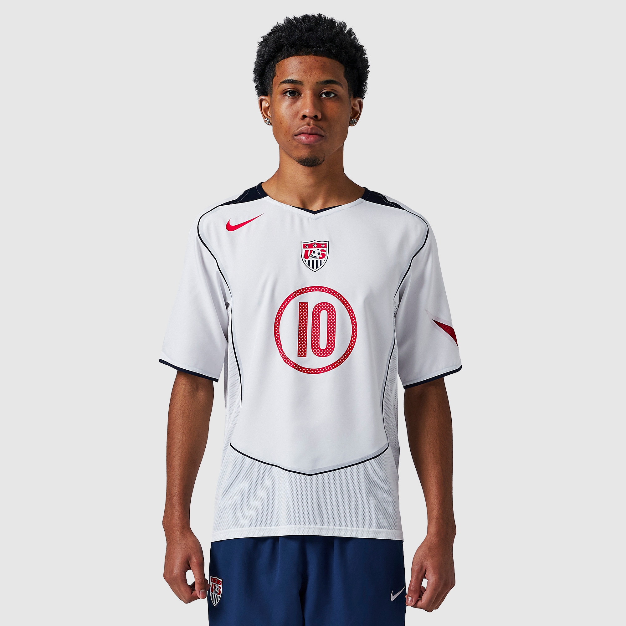 Nike USA 2004 Re-Issue Shirt With Donovan 10 - White/College Navy