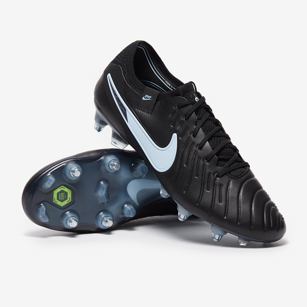 anti clog soccer cleats