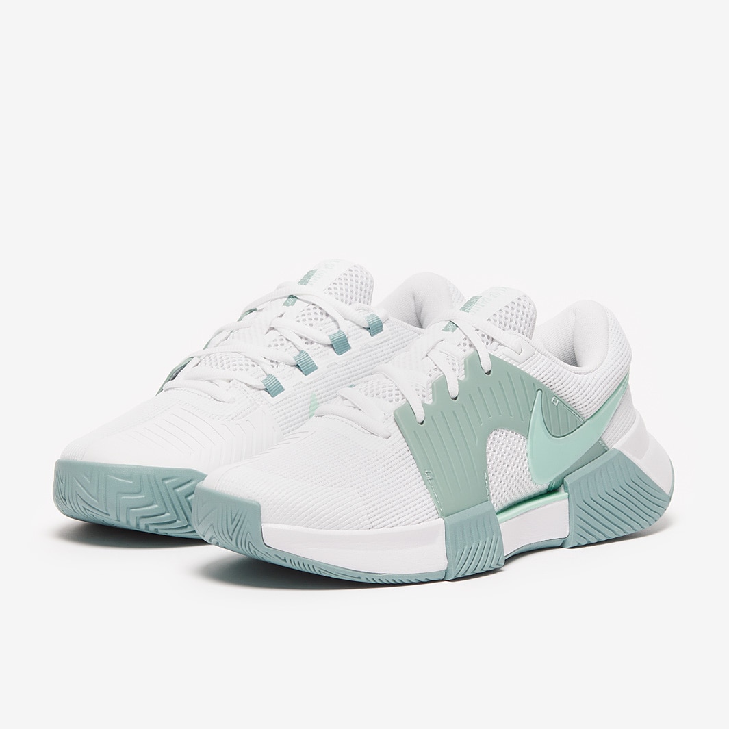 women's nike tennis shoes size 7.5