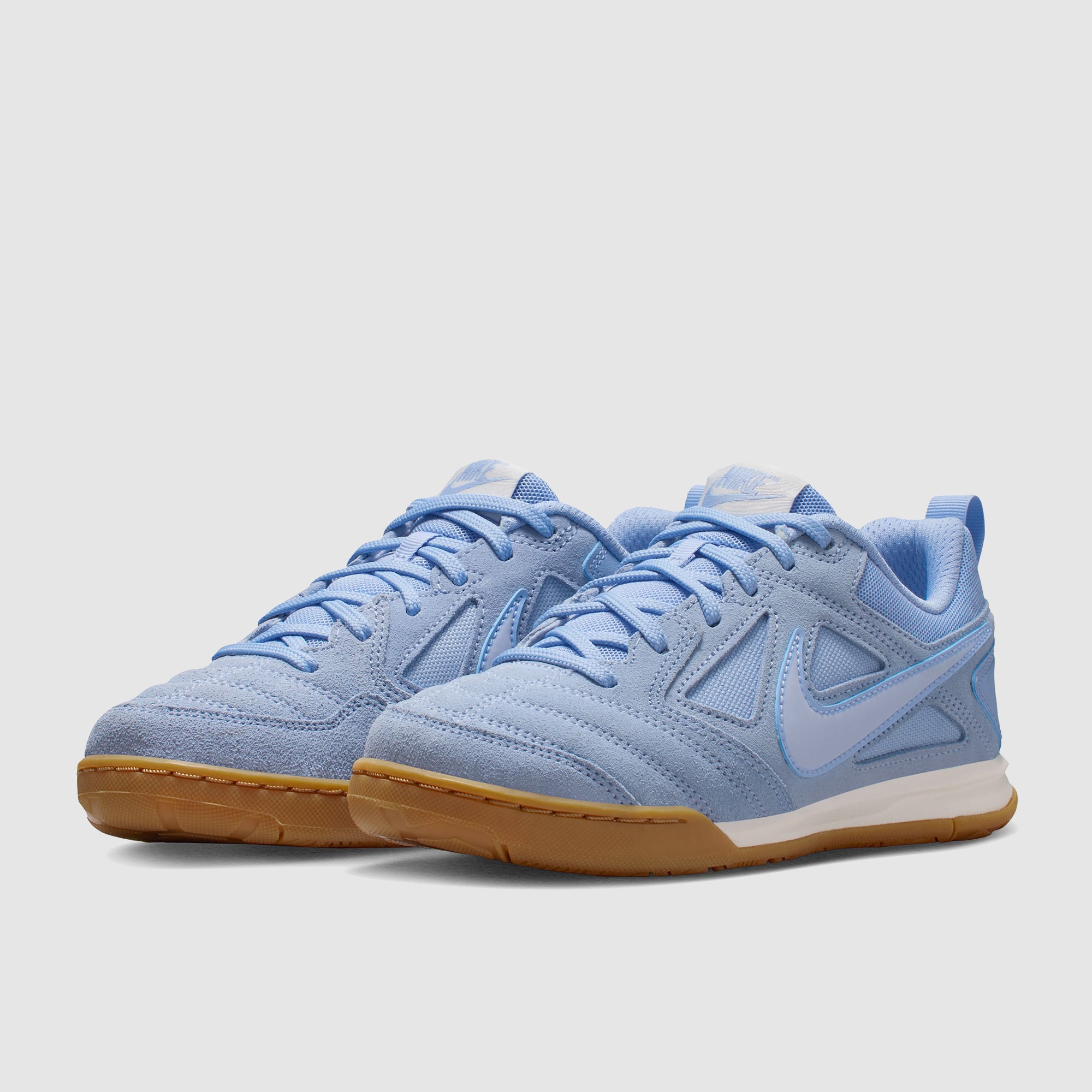 sports direct junior nike trainers