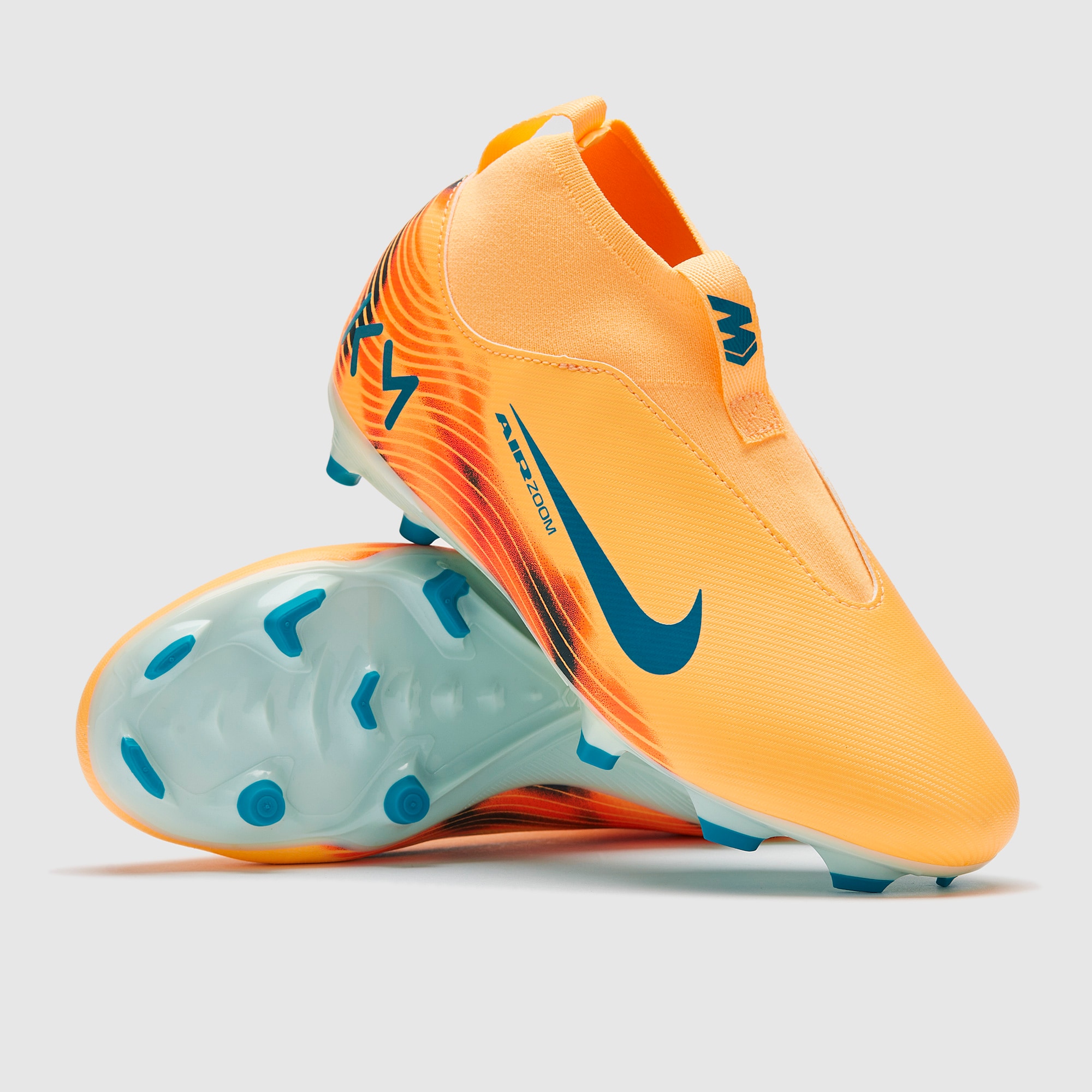 nike mercurial 37