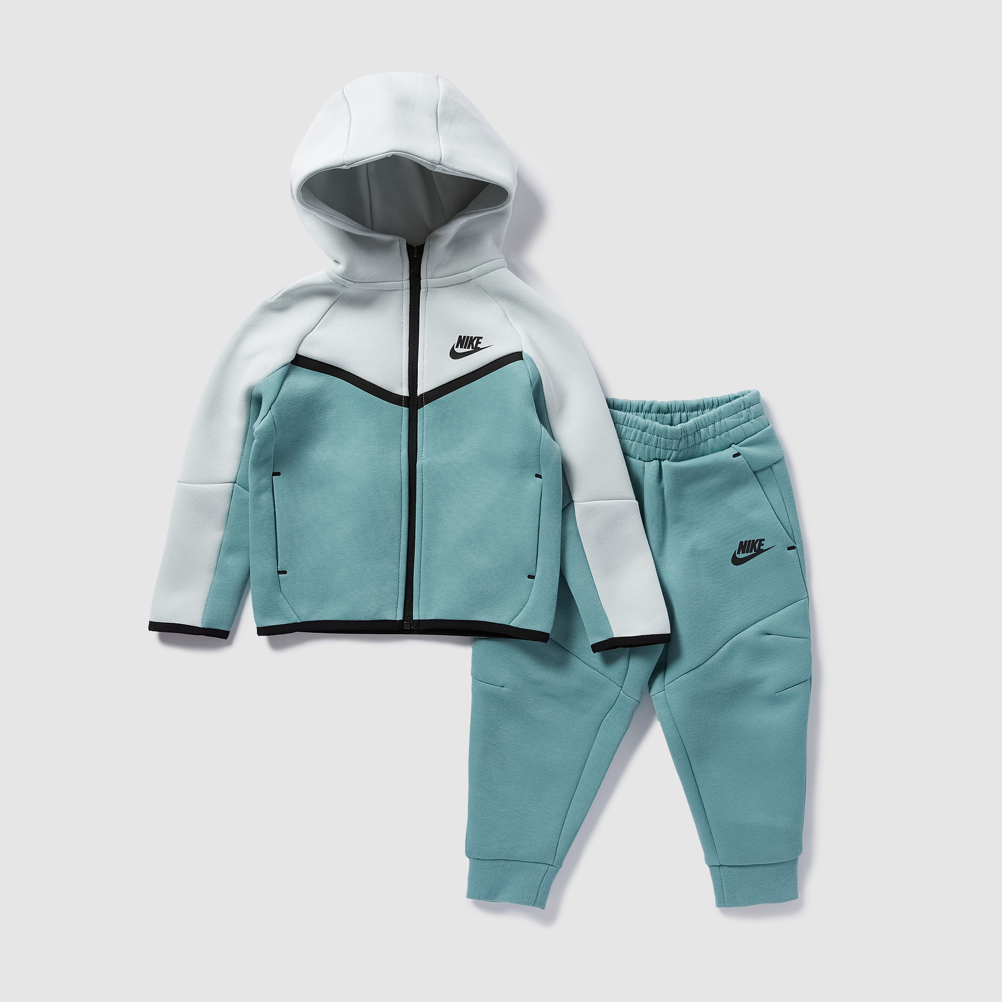 nike tech tracksuit set