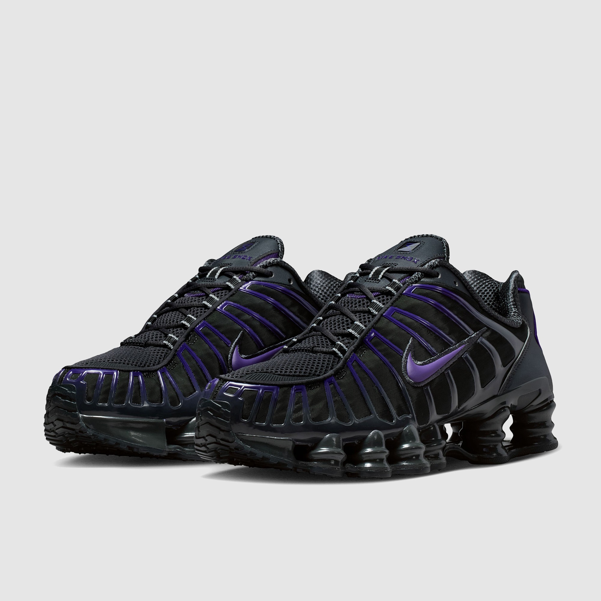 nike shoes dark purple