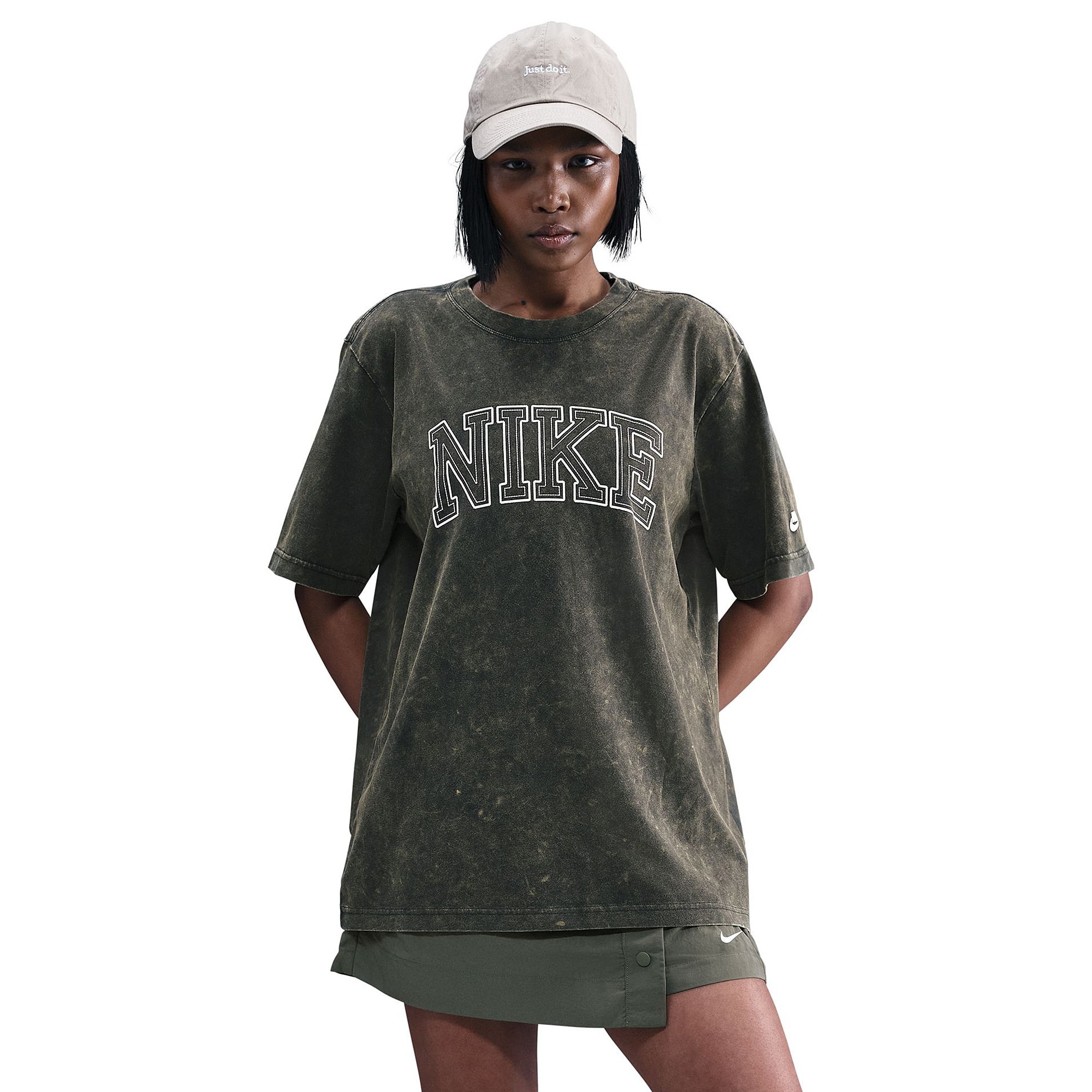 discount nike apparel for women