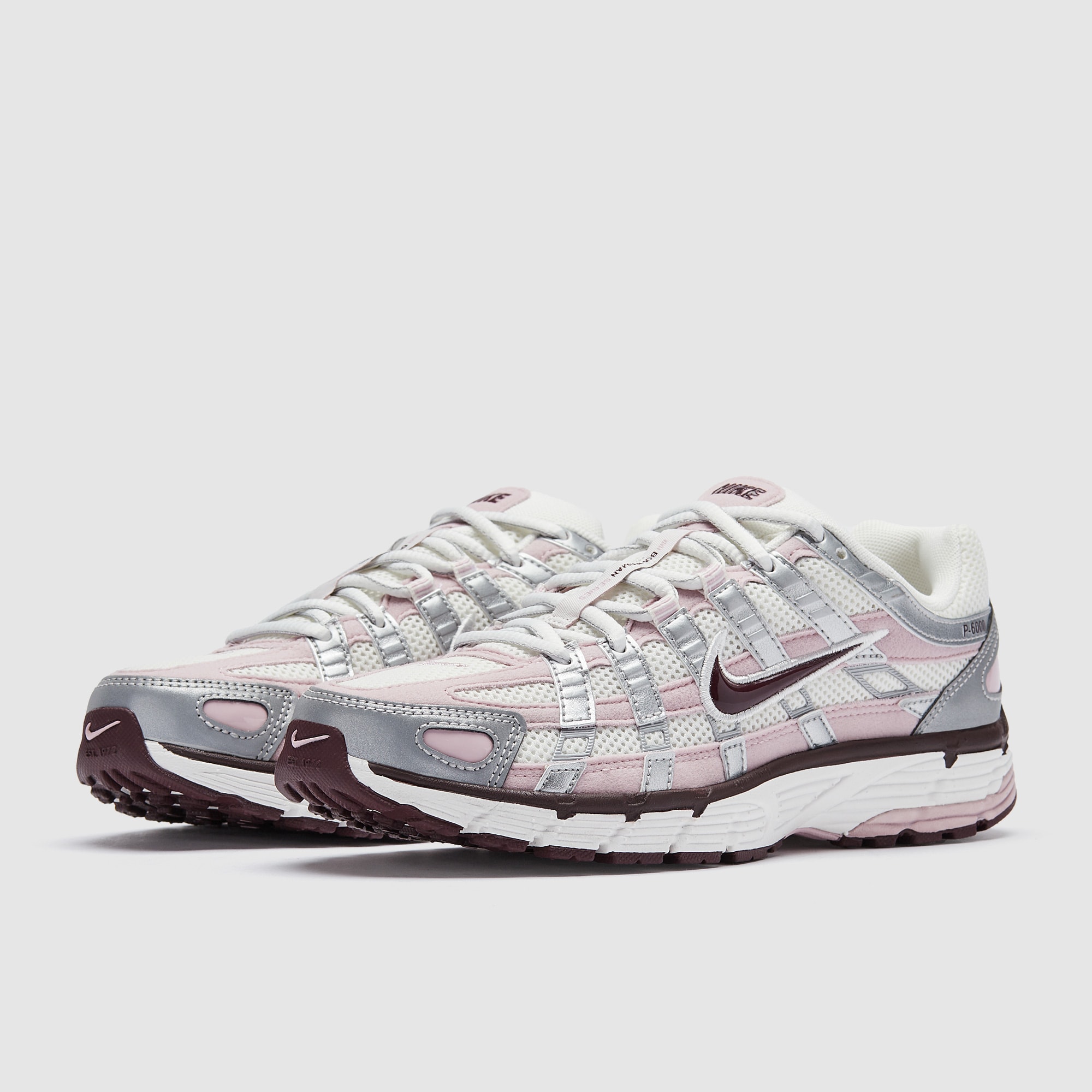 nike tanjun plum chalk