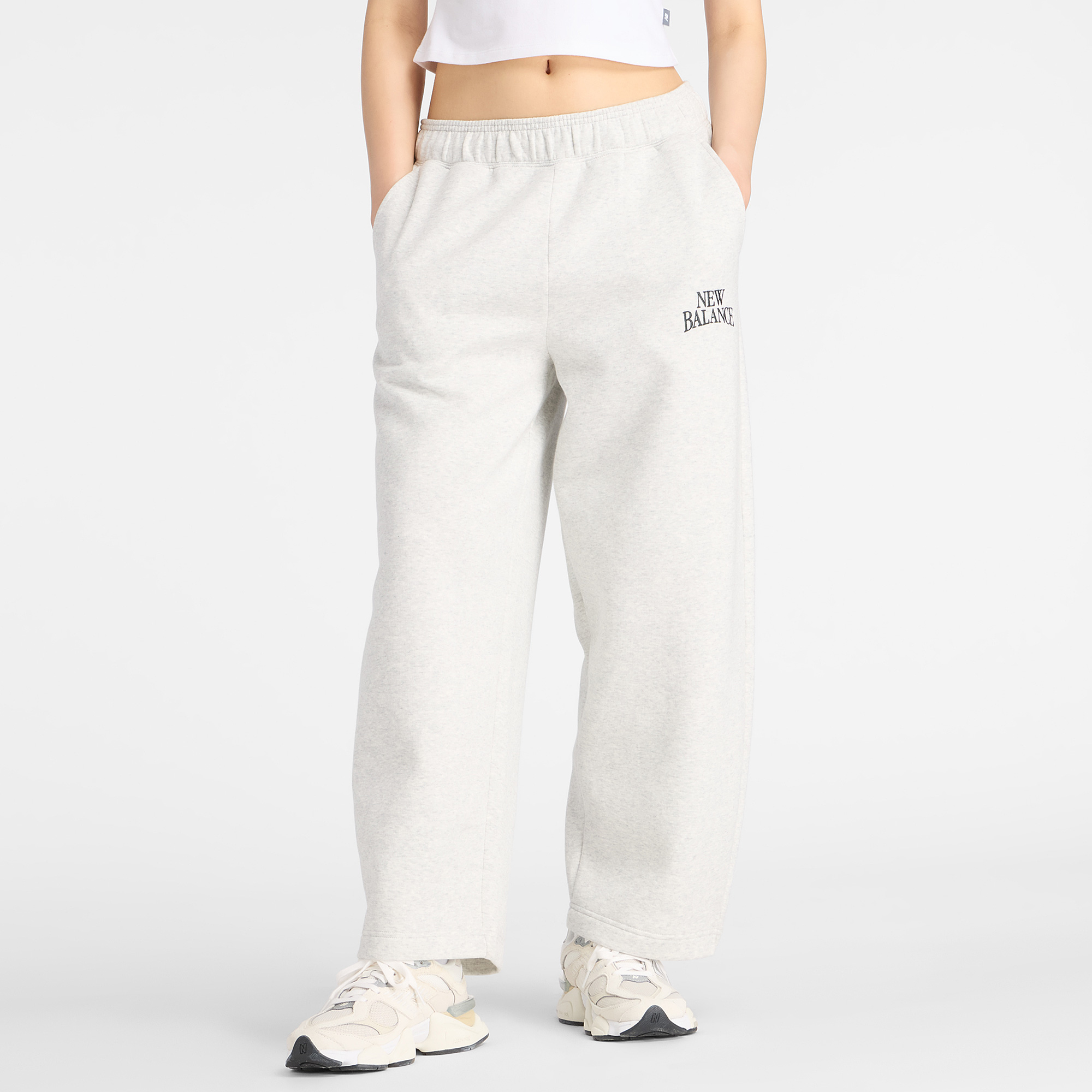New Balance Womens Linear Heritage Fleece Barrel Trousers Ash Heather Grey