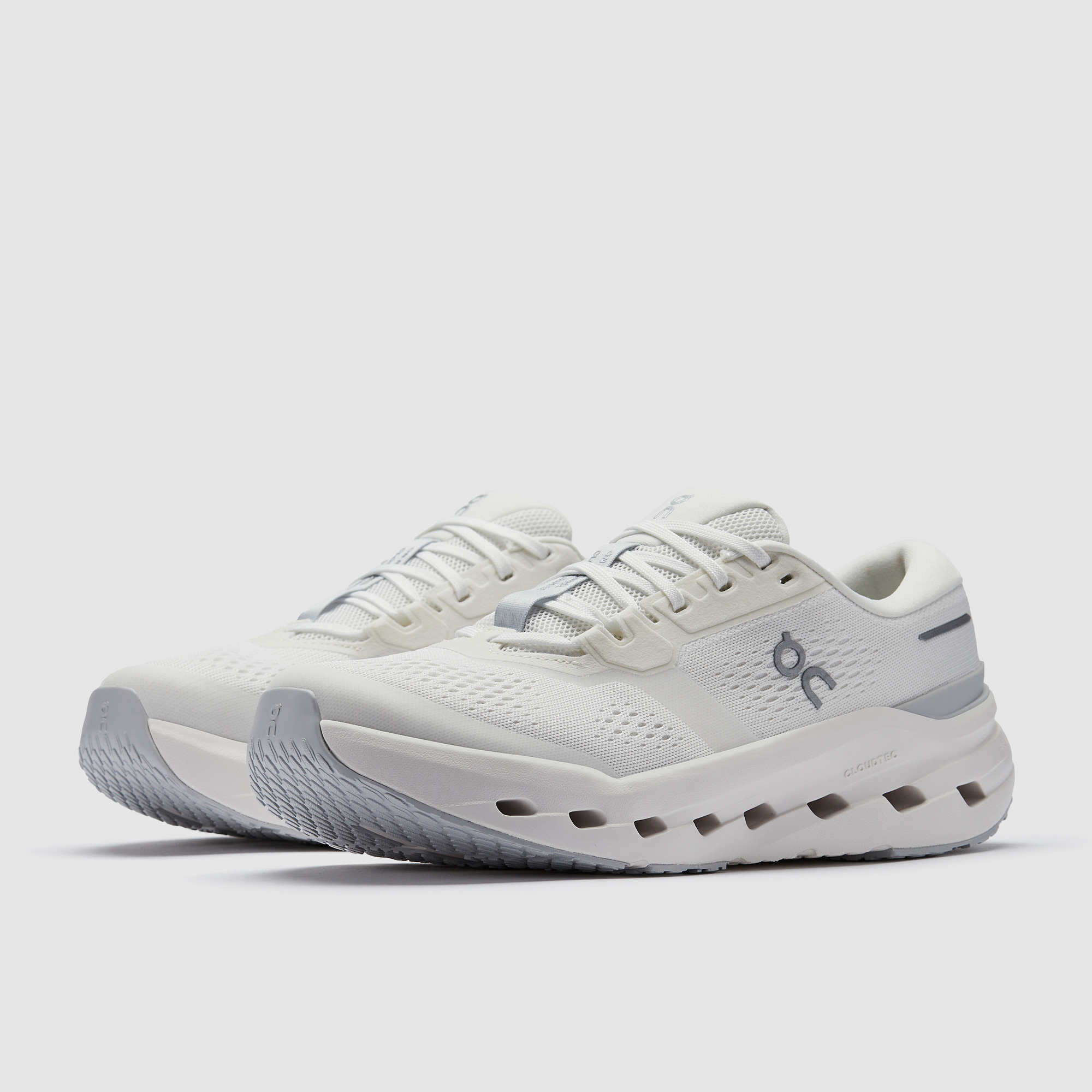 On Cloudrunner 3 White