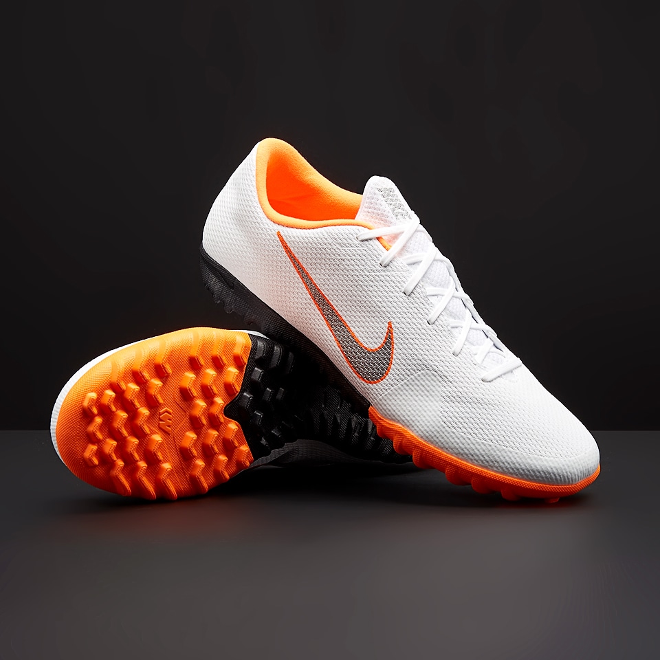 Nike Vapor 12 сороконожки. Nike Mercurial Vapor 12 сороконожки. Nike Hypervenom 2018 сороконожки. Сороконожки Nike Mercurial 2014.