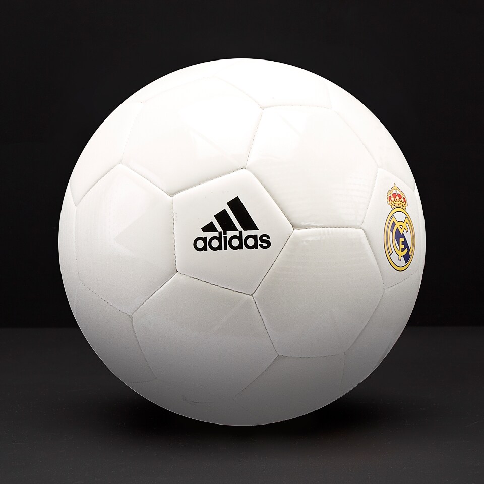 Самой дорогой мяч. Cw4156 мяч. Золотой футбольный мяч адидас Мадрид 2017. Мяч адидас Реал Мадрид. Самый дорогой футбольный мяч.