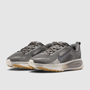 Nike Vomero 18 pour Enfant plus âgé | Pro:Direct Soccer